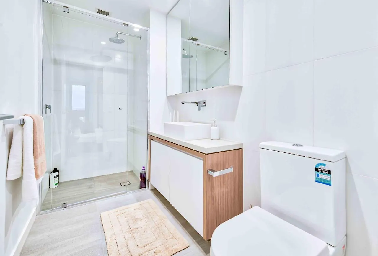 Kozyguru Fortitude Valley High Level 2 Bed Apt + Free Parking Qfv179-2612 Brisbane