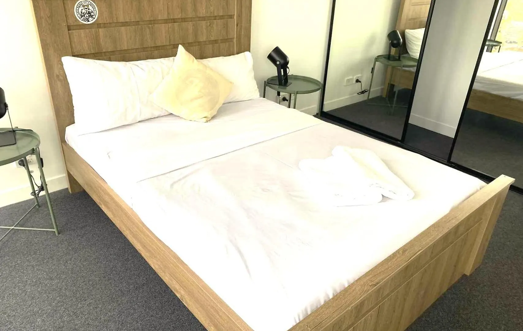 Kozyguru Fortitude Valley High Level 2 Bed Apt + Free Parking Qfv179-2612 Brisbane